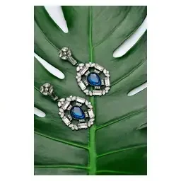Pearl Drop Earring Pair